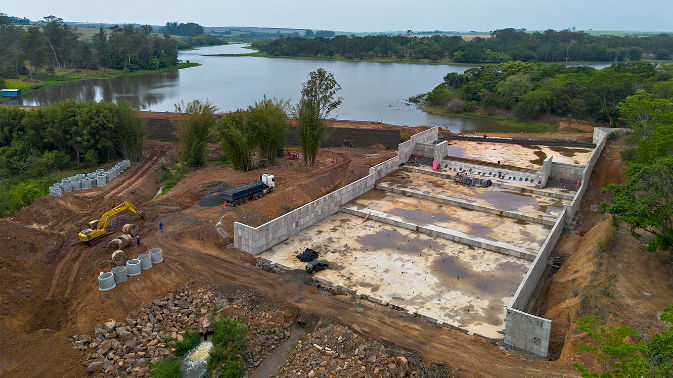 Foto: Obra da nova represa em Santa Bárbara avança