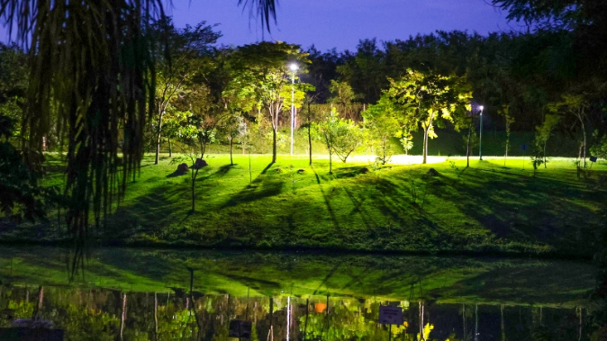 Foto: DAE e Prefeitura modernizam a iluminação do Parque dos Jacarandás